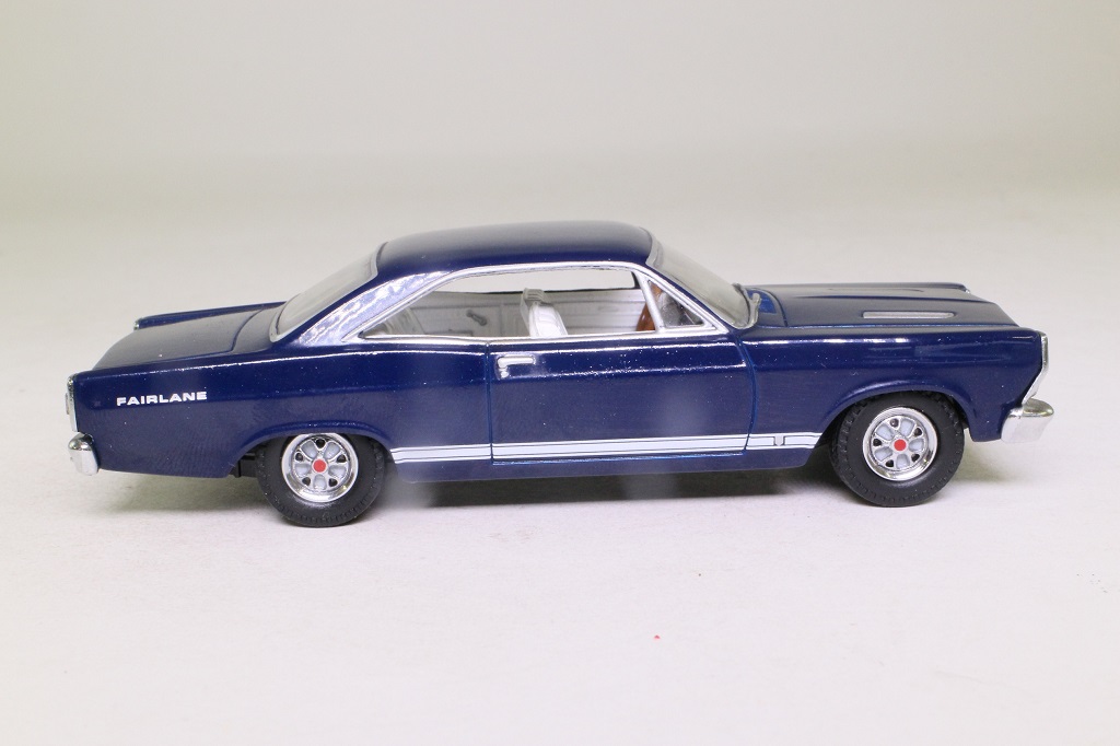 Matchbox Collectibles YMC09; 1966 Ford Fairlane 500 XL; Blue